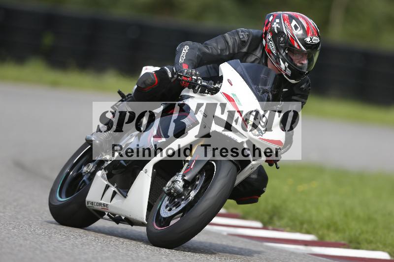 /Archiv-2025/53 16.09.2025 Track Day Domi Aegerter ADR/Gruppe gruen/49